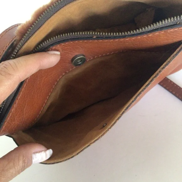 PATRICIA NASH LEATHER SHERPA PAULLO SMALL CROSSBODY BAG - Picture 14 of 16